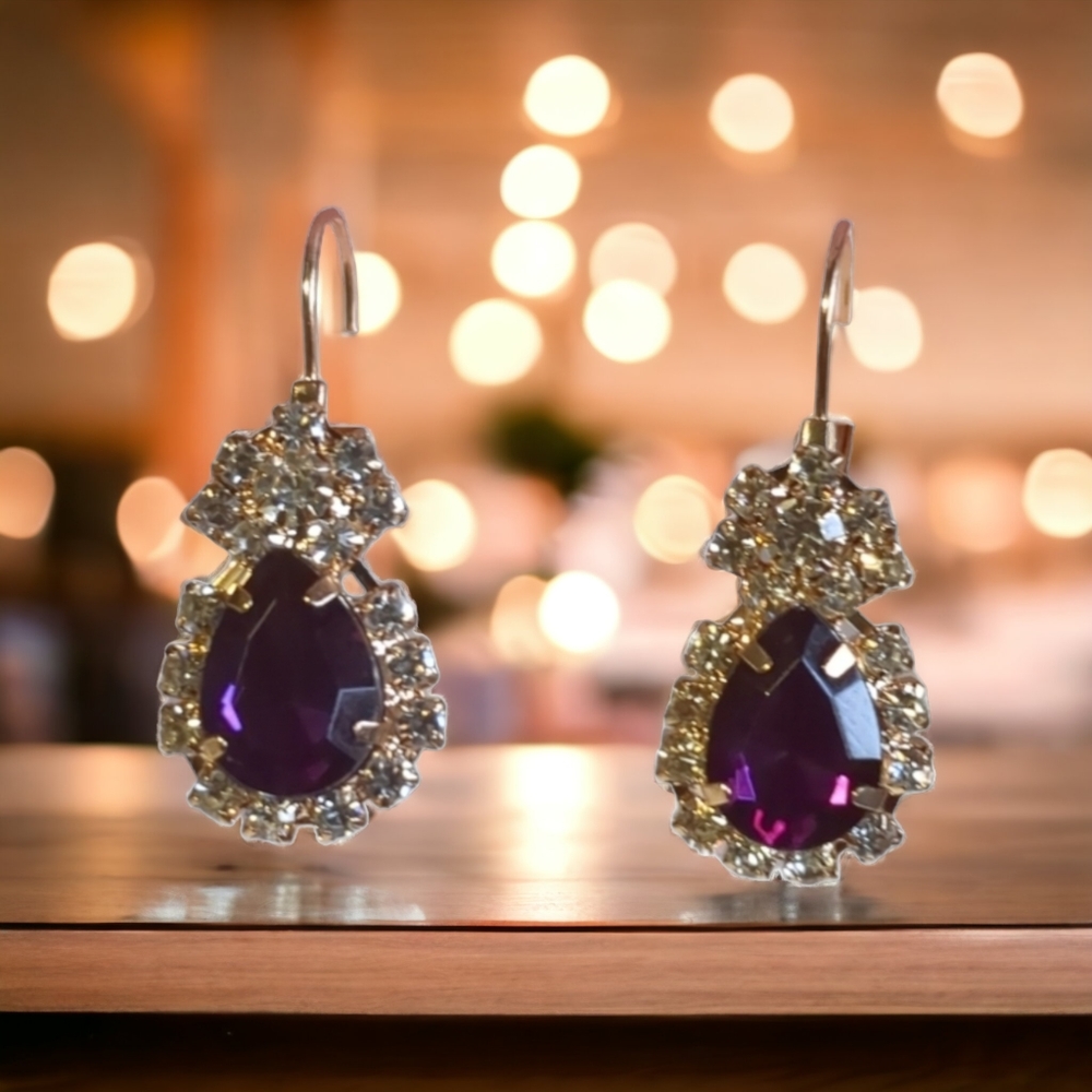 *New* Stunning Drop earrings  Gorgeous Shine Rhin…